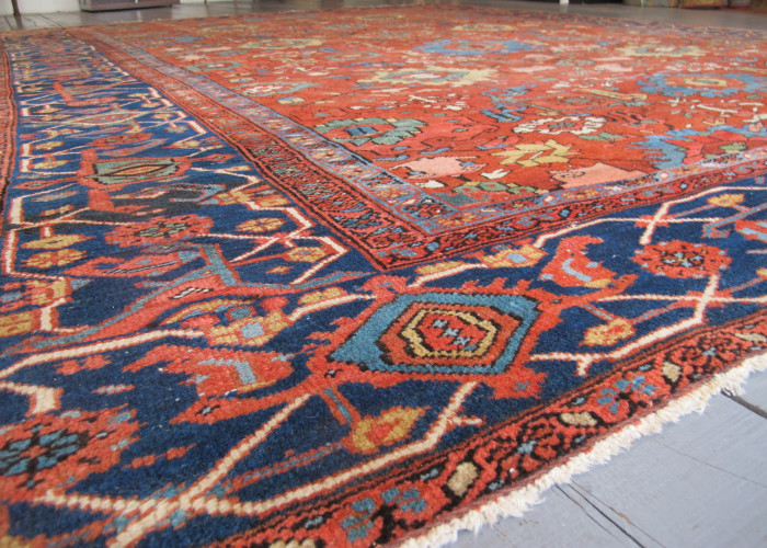 Exceptional Heriz Carpet